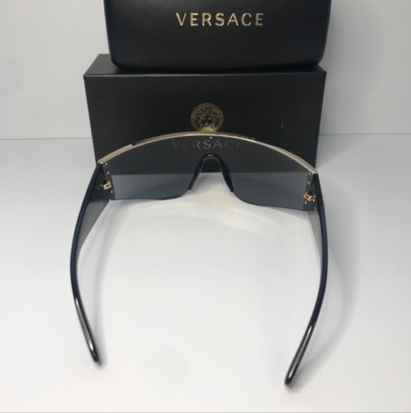New- 💯 Original Versace Sunglasses Men's 2197 1261/87 Matte Black/Grey Lenses - Picture 9 of 15